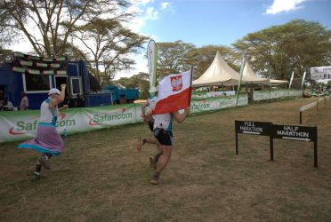 Finisz Lewa Safaricom Marathon 2010 - Kenia