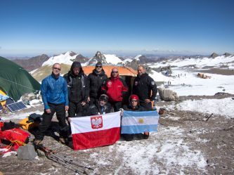 Z ratownikami argentyńskimi na Przełeczy Kondorów - Aconcaqua 2011 r